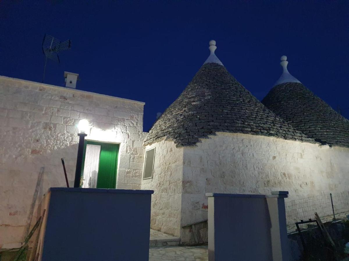 Trullo Le Tre Sorelle Guest House Cisternino Luaran gambar