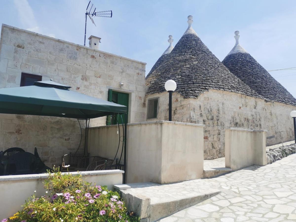 Trullo Le Tre Sorelle Guest House Cisternino Luaran gambar