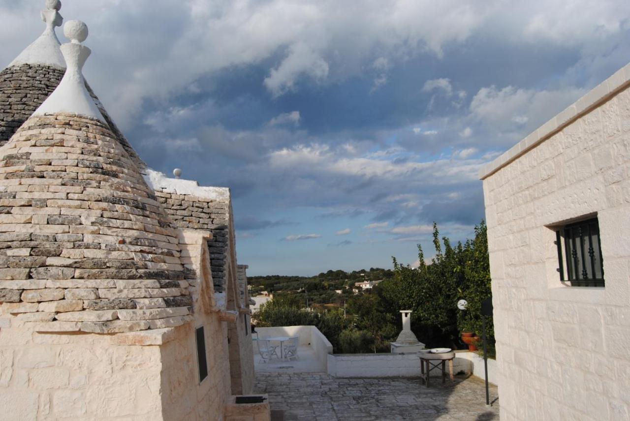 Trullo Le Tre Sorelle Guest House Cisternino Luaran gambar