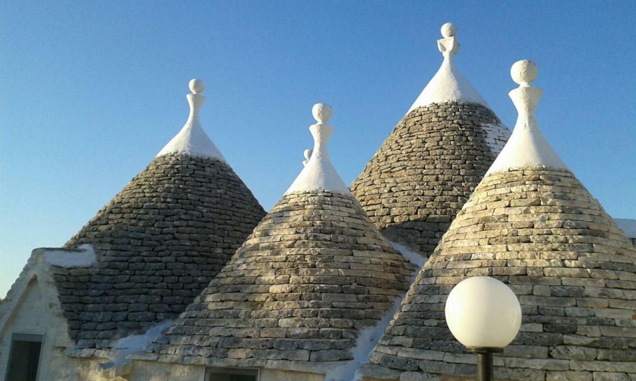 Trullo Le Tre Sorelle Guest House Cisternino Luaran gambar