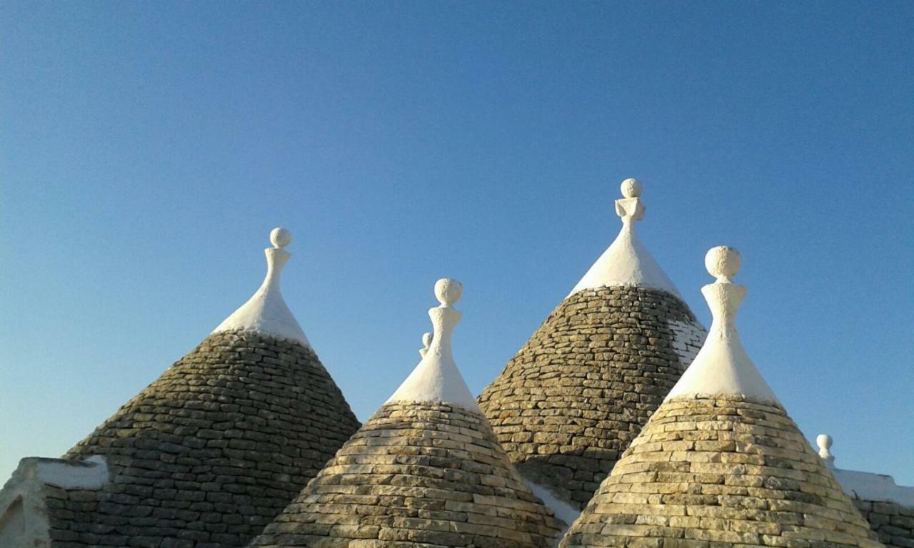 Trullo Le Tre Sorelle Guest House Cisternino Luaran gambar